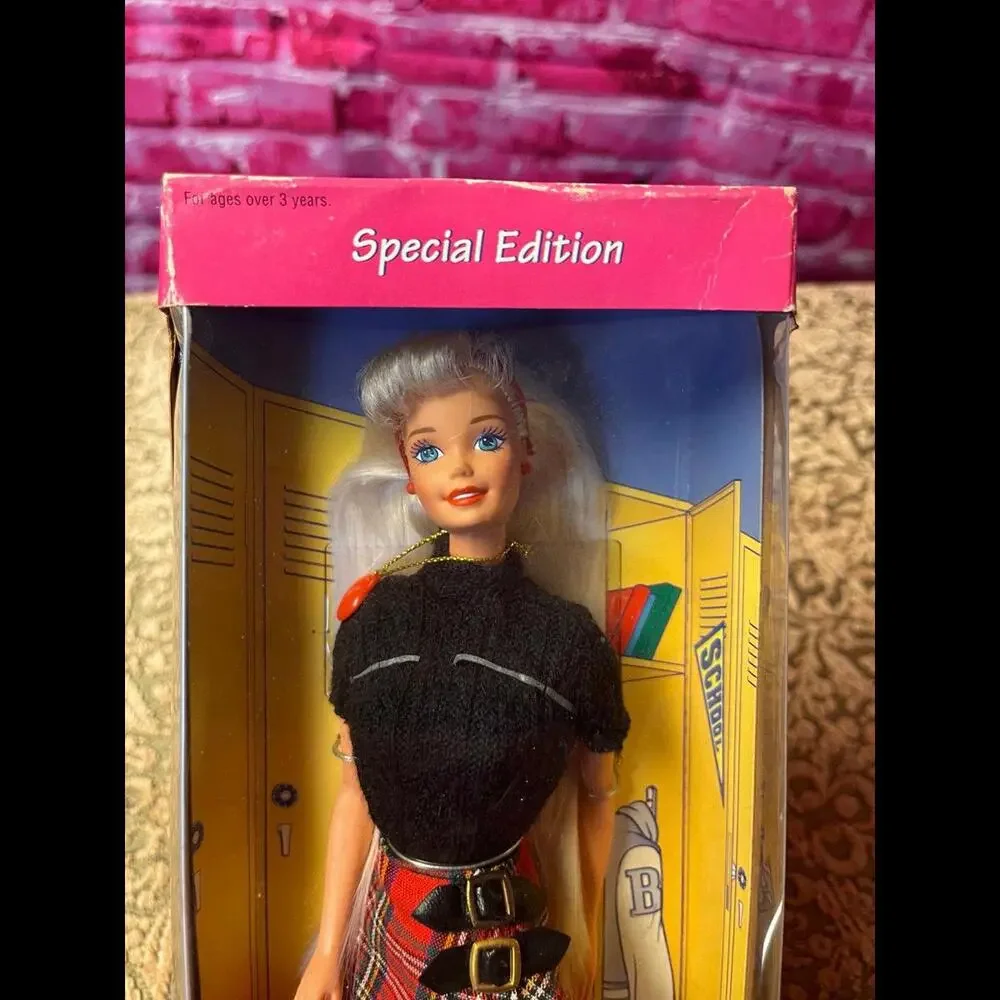 Barbie School Spirit‎ Special Edition 1995 Doll